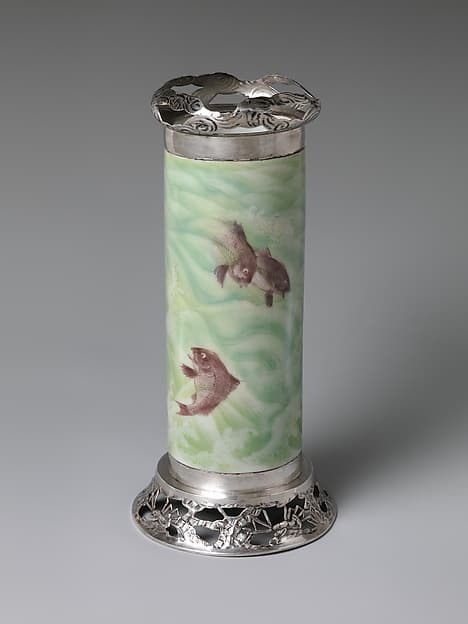 Vase with Carps in Waves, by Makuzu Kōzan I (Miyagawa Toranosuke)