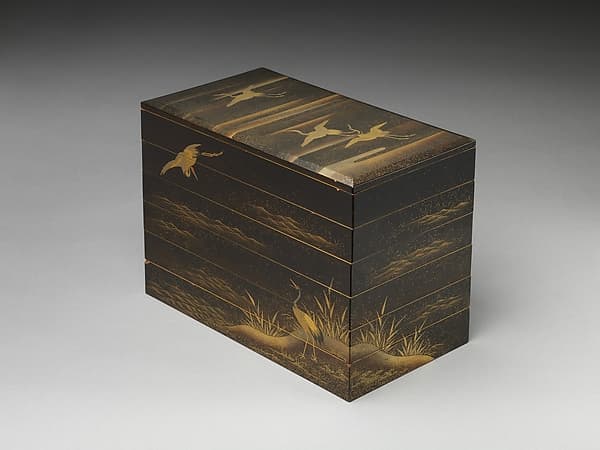 Tiered Box with Reeds and Crane