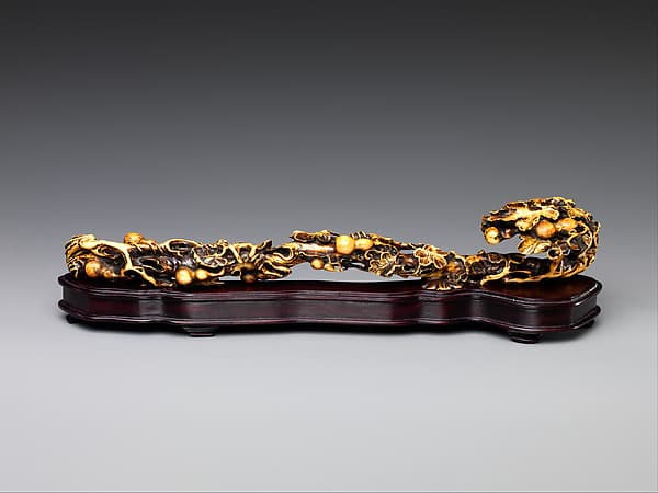 Scepter (ruyi) with gourds and vines