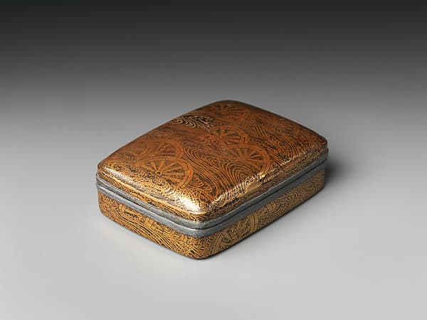 Incense Box (Kōgō) with Cartwheels Submerged in Water