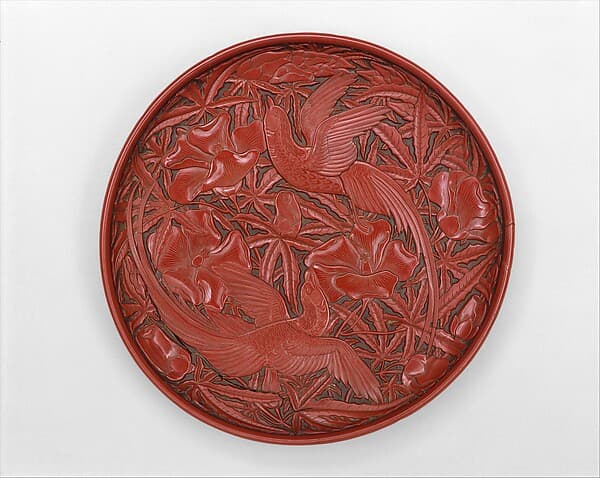 Dish with long-tailed birds and hibiscuses, by Zhang Cheng