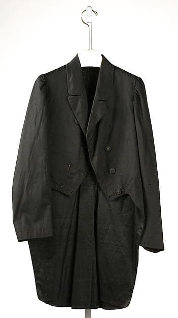 Tail coat