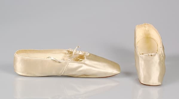 Wedding shoes, by Esté
