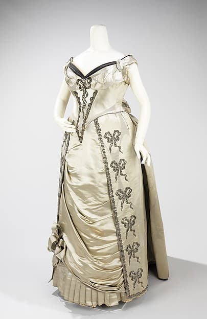 Evening dress, by House of Worth