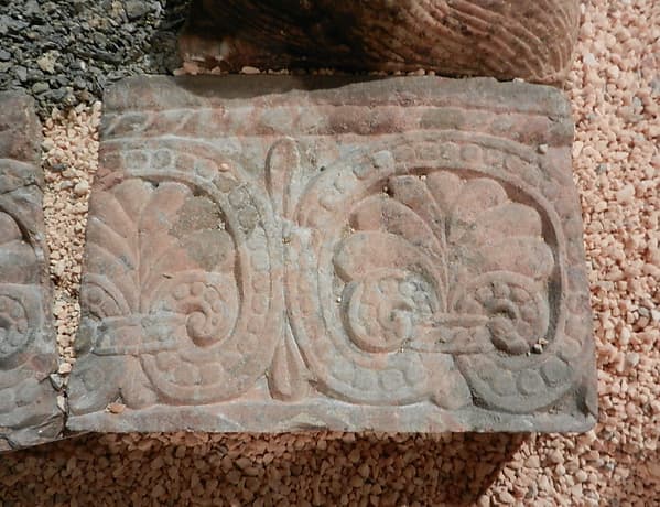 Lintel
