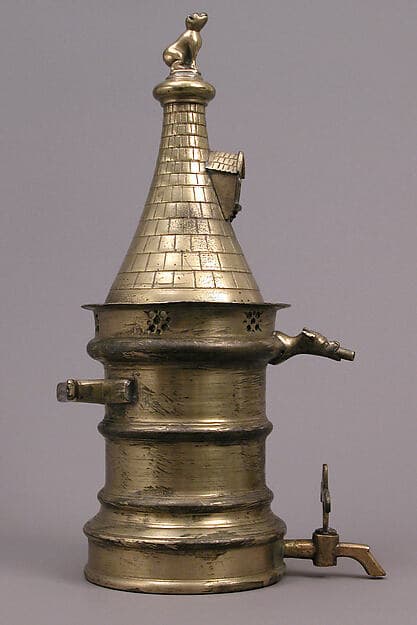 Wall Fountain (laver) in the form of a Turret