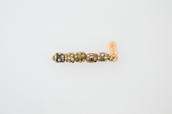 String of 5 knobbed beads