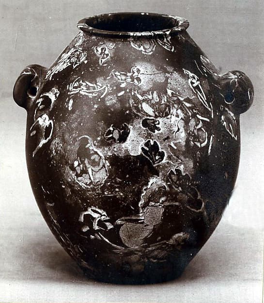 Shouldered jar with two lugs