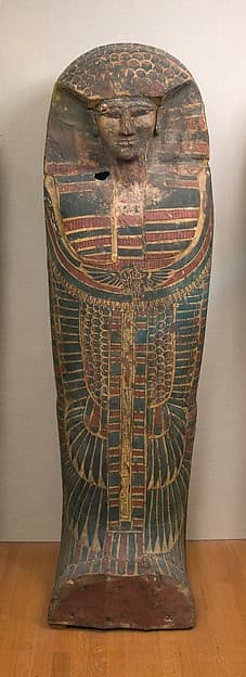 Rishi coffin of the Lady Rini