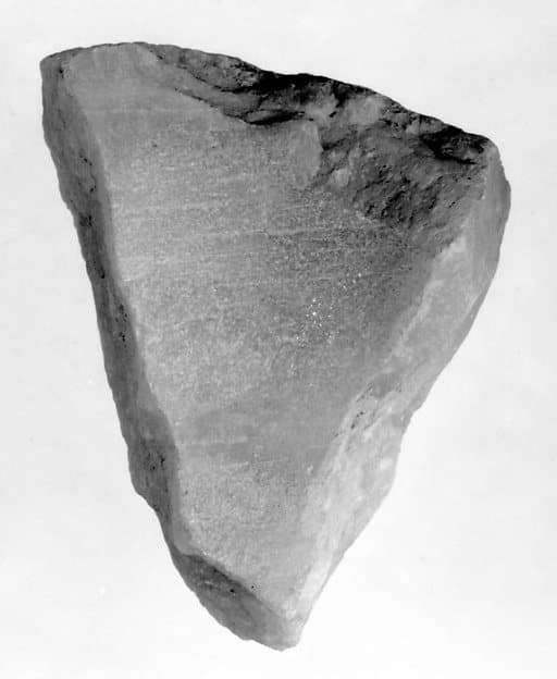 Fragment Preserving Both the Interior and Exterior Surfaces of Siptah's Canopic Chest.
