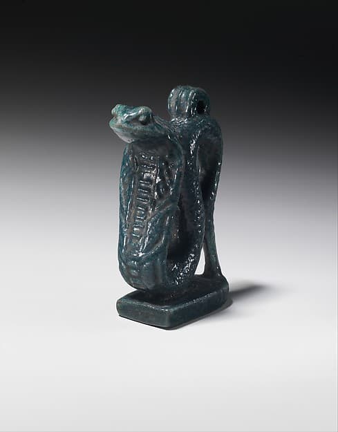 Cobra Amulet