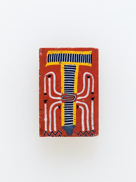 Inlay with a sema tawy design