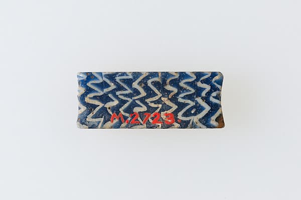 Inlay fragment, rows of zigzag lines