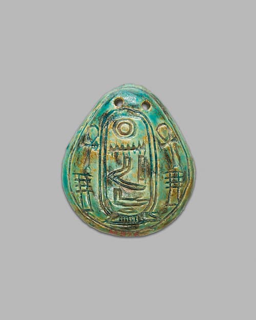 Shell amulet inscribed with the name of Amenemhat III