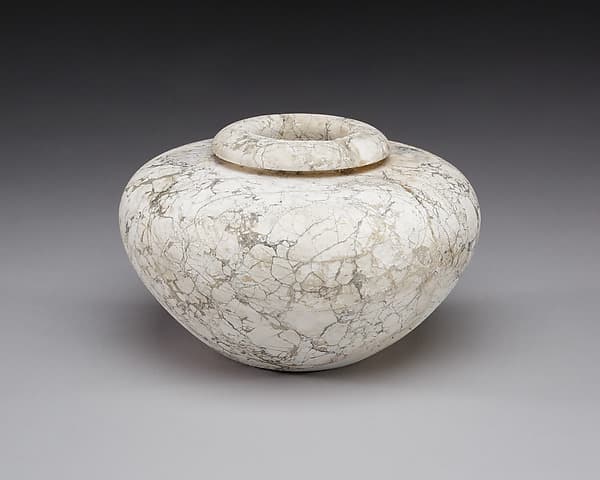 Globular jar