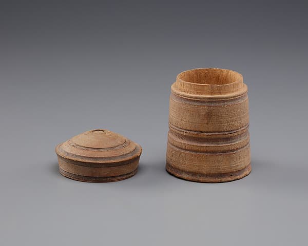 Cylindrical box