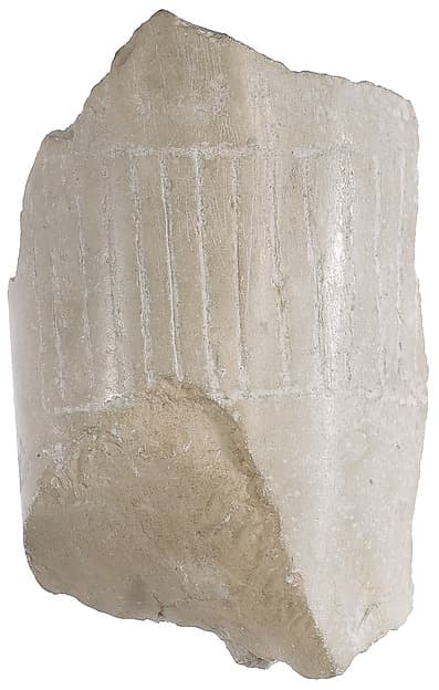 Pleated garment with selvage at ankle
