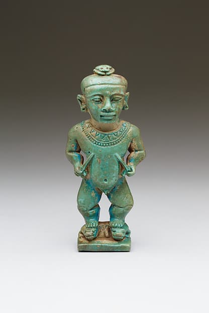 Pataikos Amulet with seal on base
