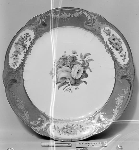 Plate (Assiette à palmes) (1 of 102) (part of a service), by Sèvres Manufactory