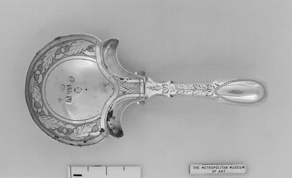 Tea caddy spoon, by John Bettridge