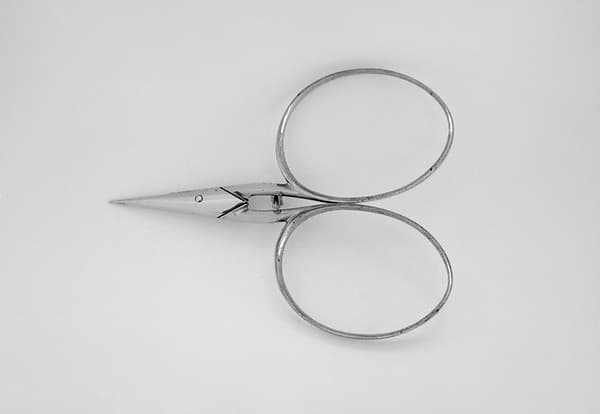 Nose or mustache scissors (part of a set)