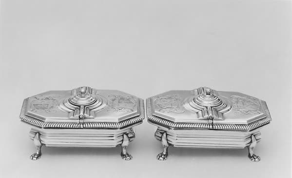 Pair of spice boxes, by David Willaume I