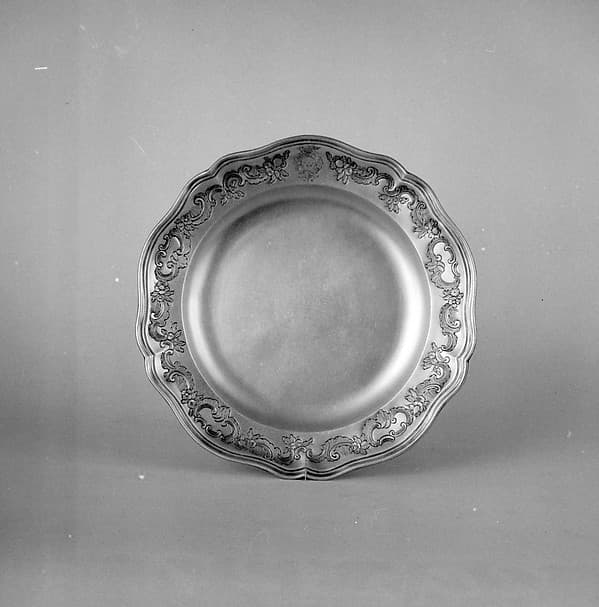 Plate with crest of Landsberg-Vehlen, by Johann Peter Müller