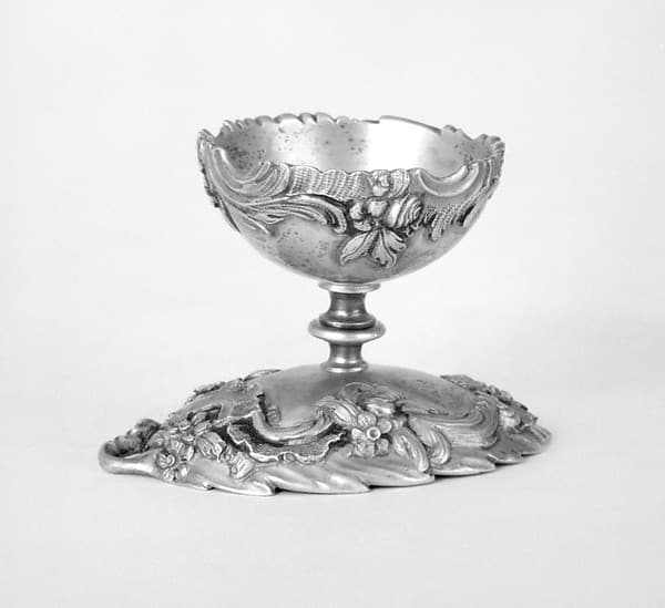 Reversable egg cup, by Johann Jakob Adam