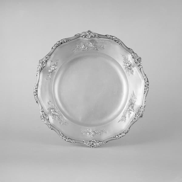 Plate, by Abraham Drentwett IV