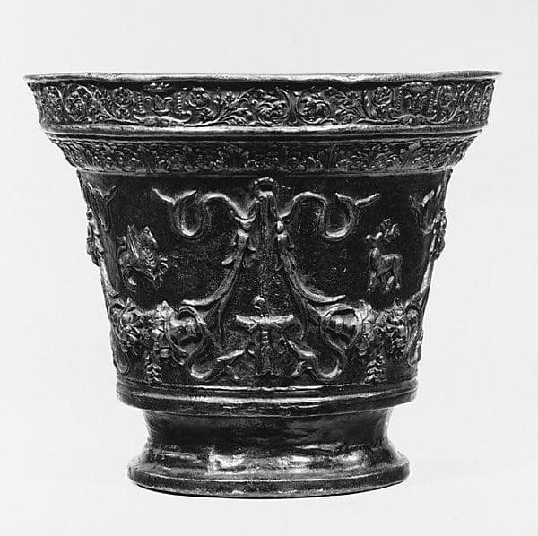 Renaissance-style mortar, by Vincenzo Grandi