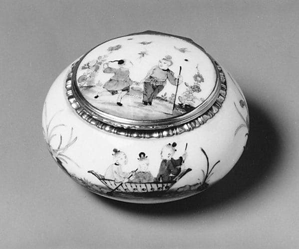 Snuffbox, by Meissen Manufactory