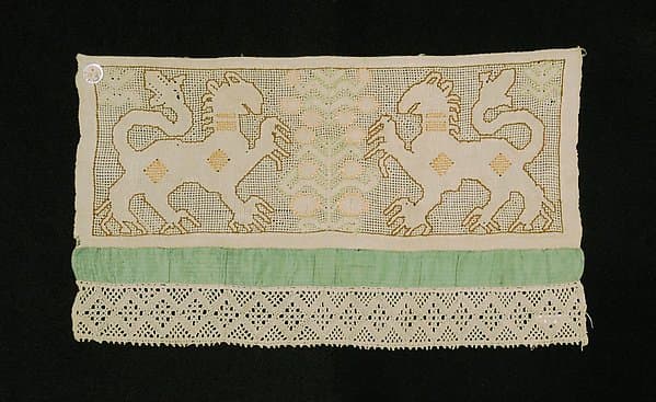 Towel border