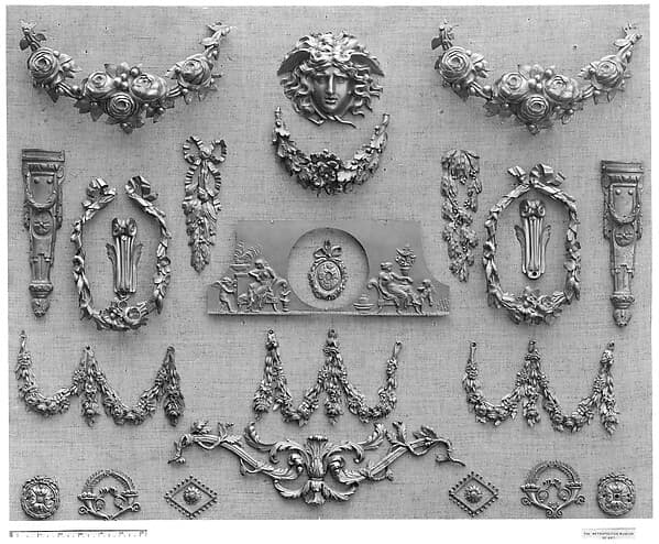 Keyhole escutcheon