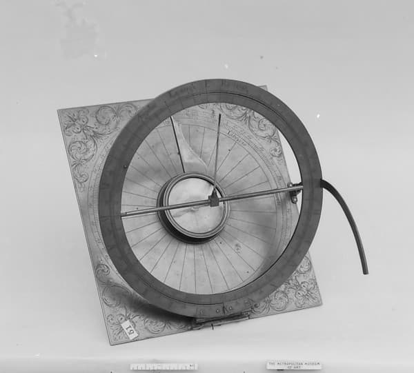 Portable equatorial or equinoctial sundial, by Angelus Lusuergh
