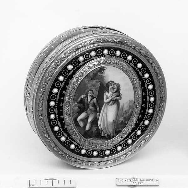 Snuffbox