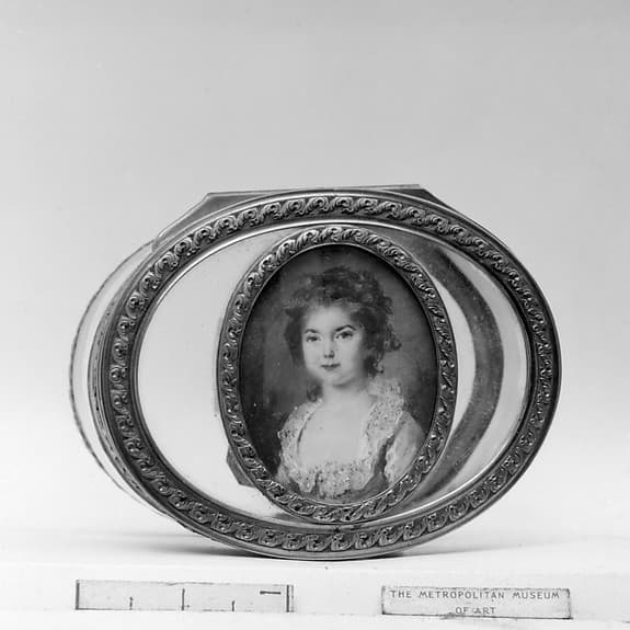 Box with portrait of a young girl with the initials DE, by Pierre-Adolphe Hall