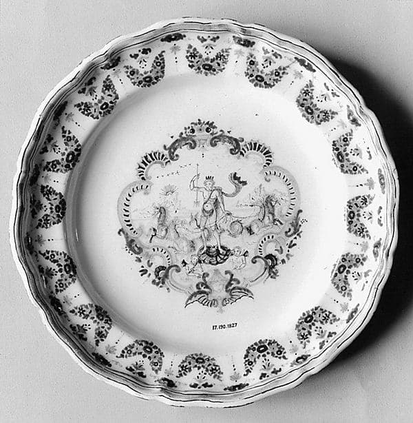 Plate or tray, by Olérys Factory