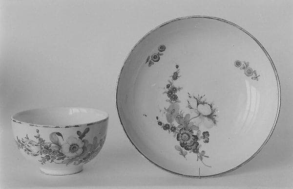 Teabowl and saucer, by Zurich Pottery and Porcelain Factory