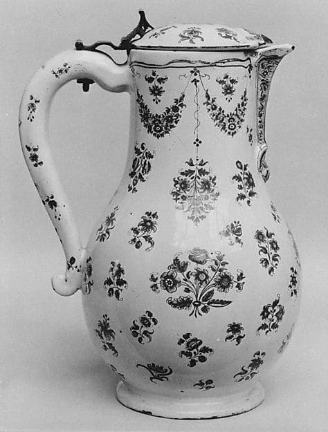 Chocolate pot, by Olérys Factory
