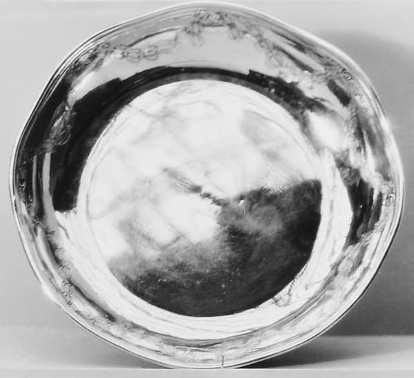 Saucer, by Jacques-Pierre Marteau