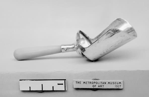 Caddy spoon, by Samuel Pemberton