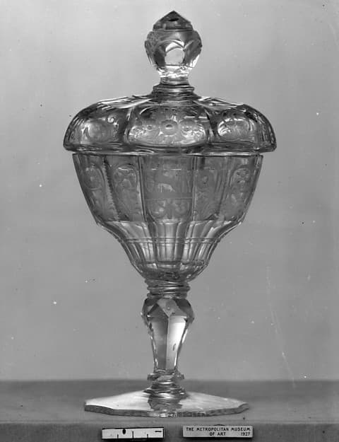 Sweetmeat glass with cover