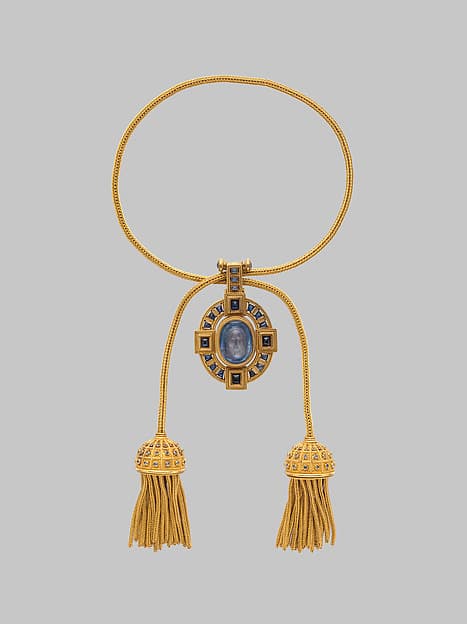 Necklace with cameo of Veronica's Veil, by Castellani