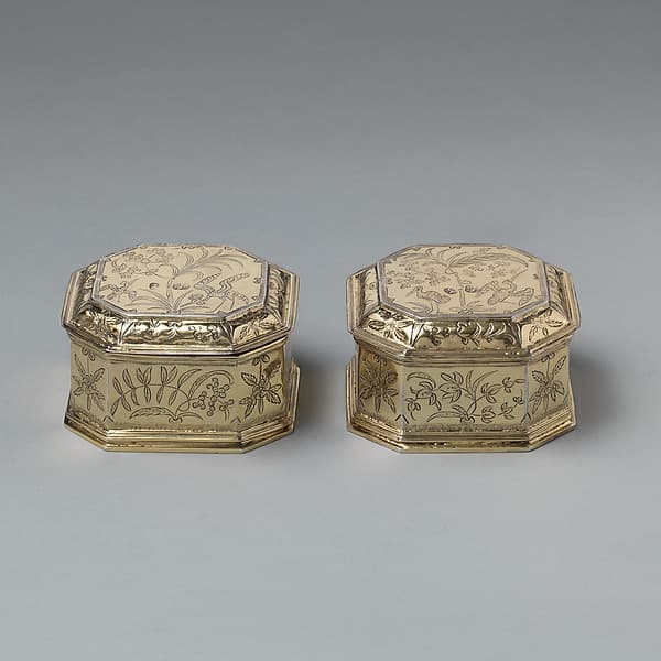 Pair of boxes with covers (part of a toilet service), by William Fowle