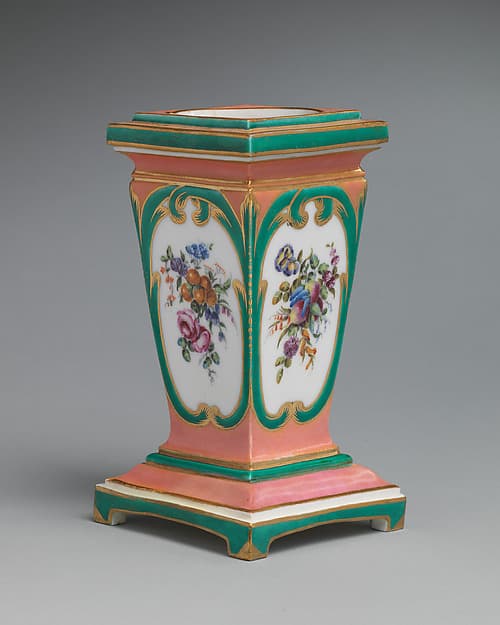 Pedestal vase and bulb pot (piédestal en gaine) (one of a pair), by Sèvres Manufactory