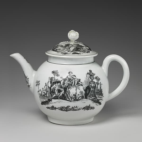 Teapot with L’amour, by Worcester factory