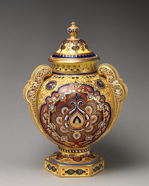 "Alhambra" vase with lid, by Crown Derby