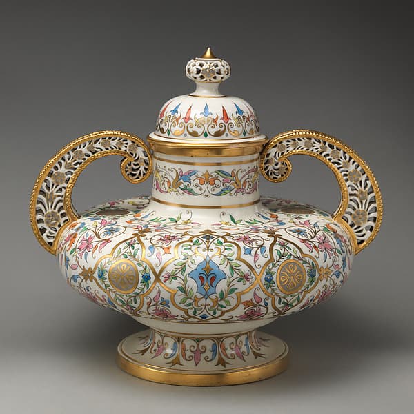 "Alhambra" vase with lid, by Crown Derby