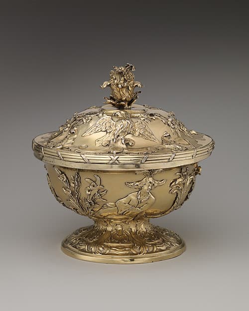 Bowl with cover, by James Shruder