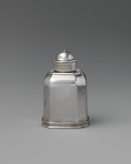 Miniature tea caddy, by David Clayton